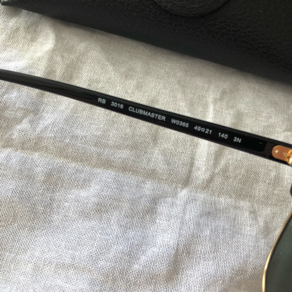 Ray-Ban Clubmaster - Picture 3 of 4